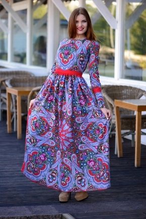Robes de style russe - créez une image lumineuse!