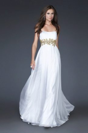 Bílé šaty až na zem - nádherný luxus