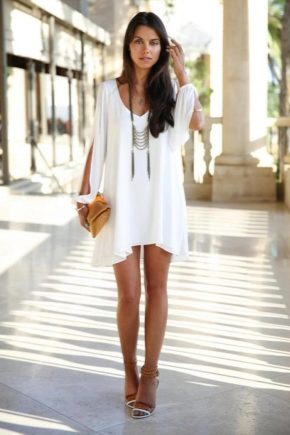 Hermoso vestido blanco de verano 2022