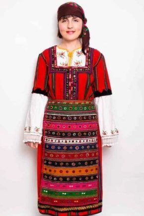 Costum național bulgar