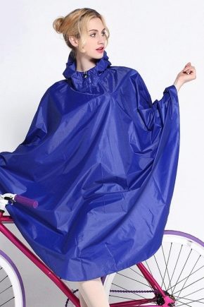 Um poncho de chuva é a melhor proteção contra a chuva!