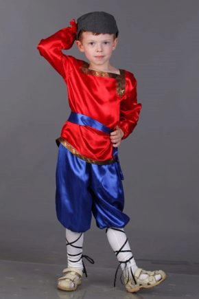 Bir çocuk için Rus halk kostümü