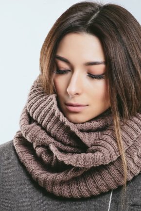 How to tie a snood scarf?