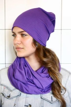 What to wear with a purple scarf?