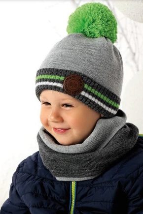 Scarf and hat for a boy