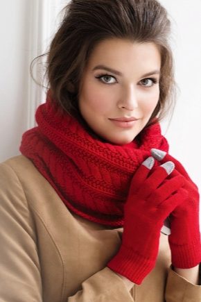 Stylish women's scarf-snood 