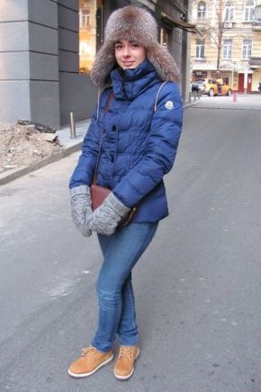 Doğal kürklü kadın kışlık botlar