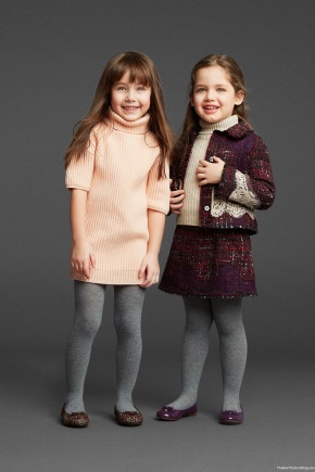 Children's knitted clothes