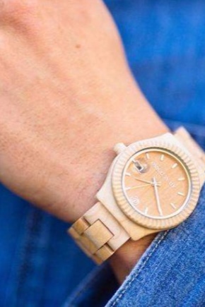 reloj de pulsera de madera 