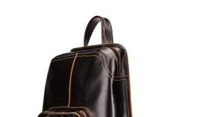 Bolso mochila: accesorios elegantes para hombres y mujeres.