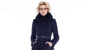 Manteau de la maison de couture Ekaterina Smolina