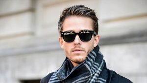 How to wear a scarf for a man?