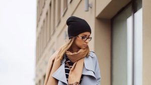 What to wear with a beige scarf?