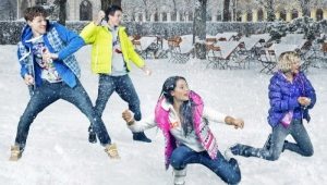 Kadınlar, erkekler ve çocuklar için Adidas kışlık spor ayakkabı