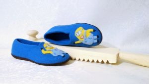 minion slippers