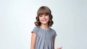 Fashion untuk anak perempuan berusia 9-12 tahun