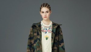 Women's camouflage clothing