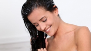 Conditioners for damaged hair