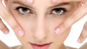 How to apply eye cream correctly 