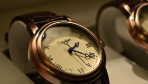 reloj de pulsera ruso