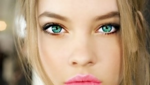 Make-up pro blondýnky se zelenýma očima