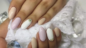 Shell manicure