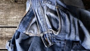 Jak odstranit mastné skvrny na džínách?