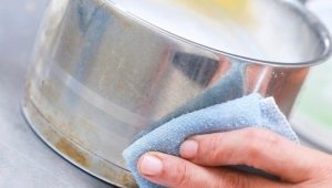 Meios e métodos eficazes para lavar uma panela queimada