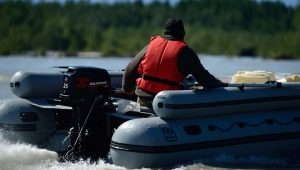 Outboard motors for PVC boats: what are they and how to choose?