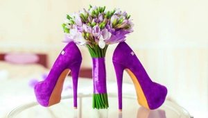 Hoe paarse schoenen te dragen