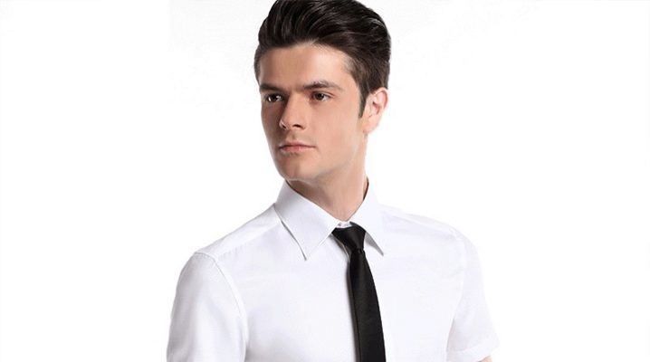 Kısa kollu gömlek ve kravat 