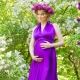 Hamile kadınların fotoğraf çekimi için giyin