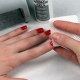 Lint-free manicure wipes