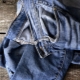 How to remove grease stains on jeans?