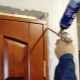 Como limpar a espuma de montagem da porta?
